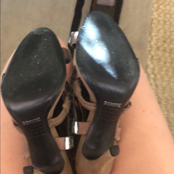 Barely worn Schutz Chrystal stiletto size 35 - Picture 5 of 5